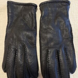 Women's Classic Black Leather Gloves